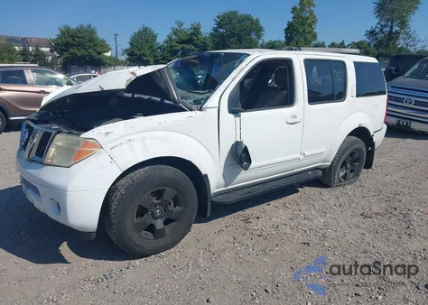 2005 Nissan Pathfinder Xe z USA, uszkodzony, nr VIN 5N1AR18W05C767020